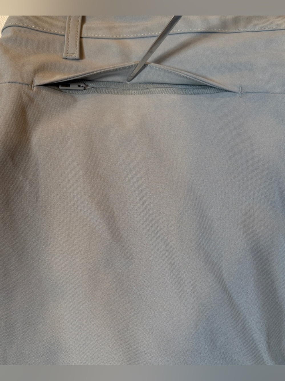NWT Fabletics Men's Gray The Only Short Size 34 Athletic Gym Golf Stretch - Picture 5 of 9